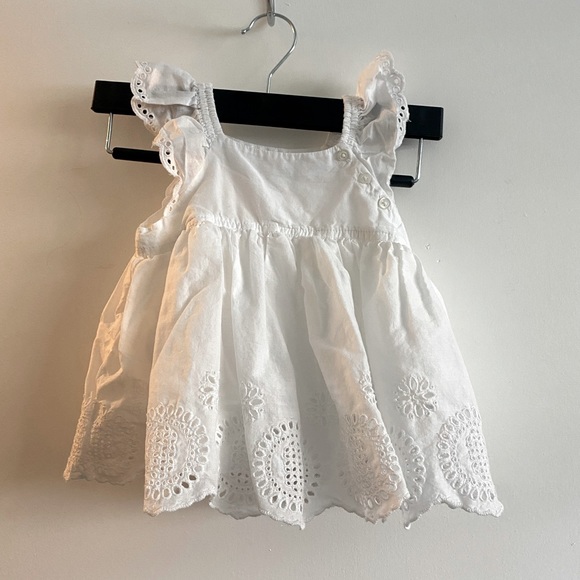 White Sundress - Picture 1 of 3